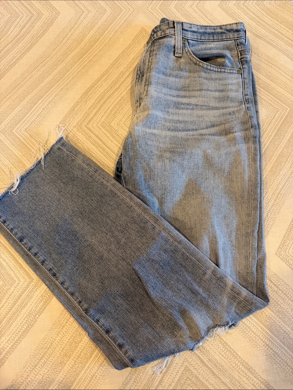 AG Isabelle High Rise Straight Crop Jeans Size 28 Light Wash Distressed Denim